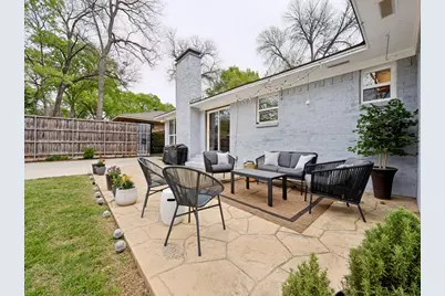 10521 Evangeline Way, Dallas, TX 75218 - Photo 14