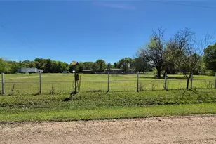 1199 Co Rd 1245, Savoy, TX 75479 - Photo 1