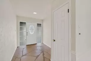 2800 Hedgeway Dr, Arlington, TX 76016 - Photo 22