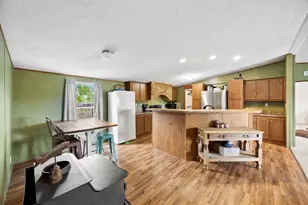 10020 Lavinder Ln, Crowley, TX 76036 - Photo 6