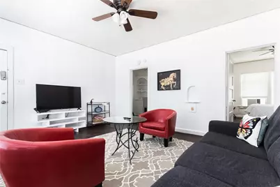 320 W Canty Street #4, Dallas, TX 75208 - Photo 8