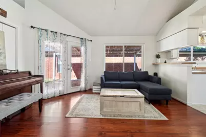 4710 Poppy Drive E, Fort Worth, TX 76137 - Photo 6