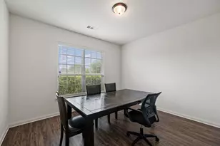 719 Milas Ln, Glenn Heights, TX 75154 - Photo 6