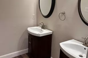 1902 Ramblewood Ct, Sulphur Springs, TX 75482 - Photo 8