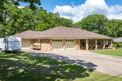 231 Cedarwood Drive, Enchanted Oaks, TX 75156 - Photo 6