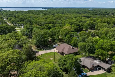 231 Cedarwood Drive, Enchanted Oaks, TX 75156 - Photo 8