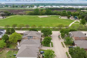 1001 Campbell Dr, McKinney, TX 75071 - Photo 16