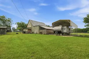 465 Emberson Ranch Rd, Pilot Point, TX 76258 - Photo 32