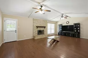 2127 Tampico Dr, Carrollton, TX 75006 - Photo 2
