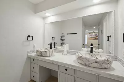 2127 Tampico Drive, Carrollton, TX 75006 - Photo 6