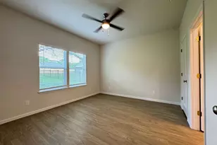 1219 S Austin St, Sherman, TX 75090 - Photo 10