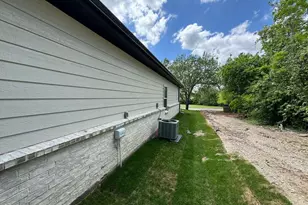 1219 S Austin St, Sherman, TX 75090 - Photo 16