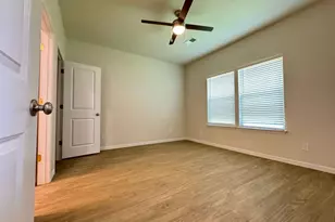 1219 S Austin St, Sherman, TX 75090 - Photo 8