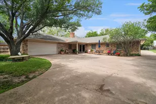 3302 Peachtree Ln, Pantego, TX 76013 - Photo 30