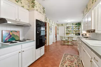 3302 Peachtree Lane, Pantego, TX 76013 - Photo 10