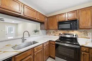 112 Churchill Ln, Euless, TX 76039 - Photo 10