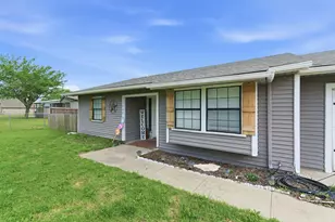 1032 Greg St, Azle, TX 76020 - Photo 10