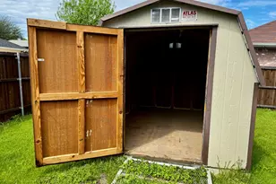 2836 St Johns Ave, Lancaster, TX 75146 - Photo 20