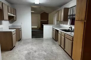 2836 St Johns Ave, Lancaster, TX 75146 - Photo 6