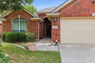 9008 Winding River Dr, Fort Worth, TX 76118 - Photo 2