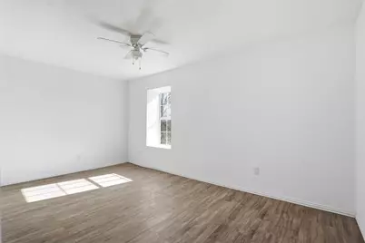 901 Bessie Street, Fort Worth, TX 76104 - Photo 12