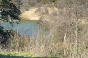 196 Crowfoot Ln, Whitney, TX 76692 - Photo 8