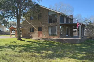 196 Crowfoot Ln, Whitney, TX 76692 - Photo 1