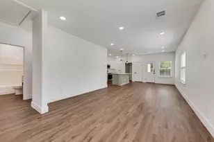 202 Pine St, Bonham, TX 75418 - Photo 4