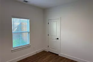 202 Pine St, Bonham, TX 75418 - Photo 20