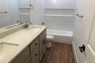 202 Pine St, Bonham, TX 75418 - Photo 14