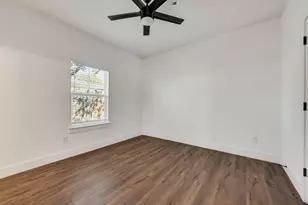 202 Pine St, Bonham, TX 75418 - Photo 12