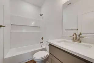 202 Pine St, Bonham, TX 75418 - Photo 16