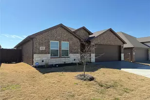 1215 Brad Kellar Dr, Greenville, TX 75402 - Photo 2