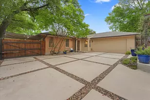 6275 Saratoga Cir, Dallas, TX 75214 - Photo 22