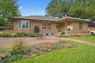 6275 Saratoga Cir, Dallas, TX 75214 - Photo 1