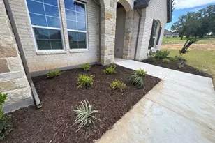 128 Oak Grv Wy, Springtown, TX 76082 - Photo 4