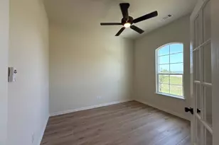 128 Oak Grv Wy, Springtown, TX 76082 - Photo 6
