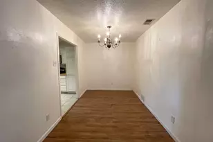 9726 Amberton Pkwy, Dallas, TX 75243 - Photo 4