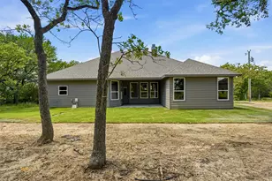 3116 County Rd 310, Cleburne, TX 76031 - Photo 28