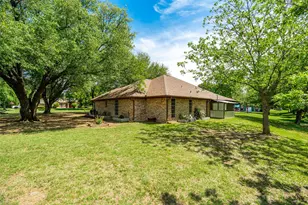 500 Seneca Dr, Waxahachie, TX 75165 - Photo 26
