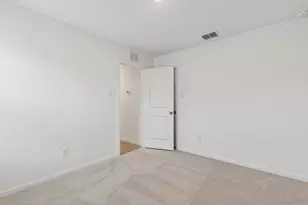 216 Asterwood Ln, Sherman, TX 75092 - Photo 8