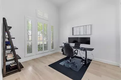 115 Saint James Road, Irving, TX 75063 - Photo 6