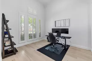 115 St James Rd, Irving, TX 75063 - Photo 6