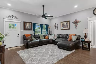 393 E Pennsylvania Avenue, Van, TX 75790 - Photo 6