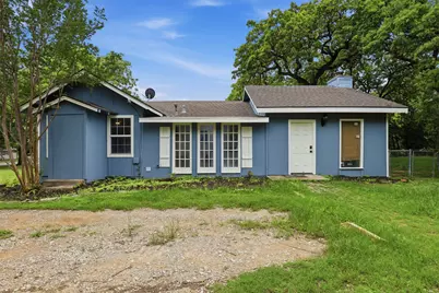 5821 Highland Avenue, Haltom City, TX 76117 - Photo 2