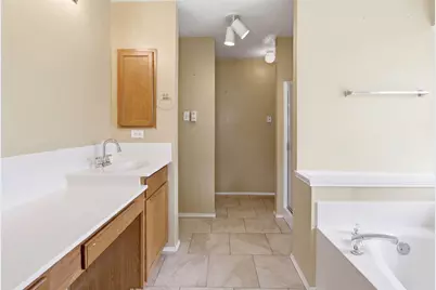 531 Pecan Leaf Drive, Lancaster, TX 75146 - Photo 16