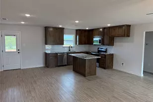 190 Earp Rd, Springtown, TX 76082 - Photo 2