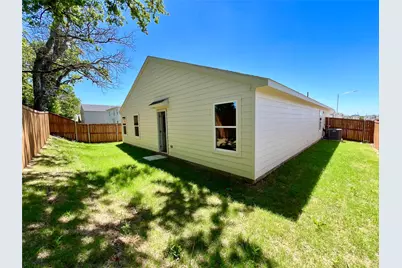 544 Quail Meadows Drive, Cleburne, TX 76031 - Photo 32