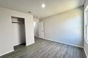 544 Quail Mdws Dr, Cleburne, TX 76031 - Photo 14