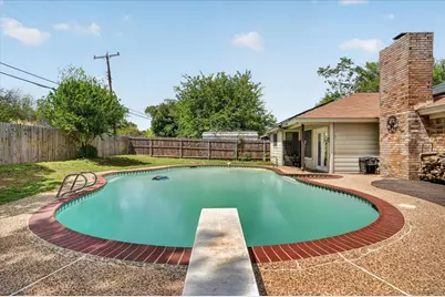 834 S Ridgeway Drive, Cleburne, TX 76033 - Photo 18